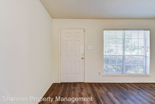 Foto del edificio - 5 br, 3 bath House - 13434 Bishop Way Dr