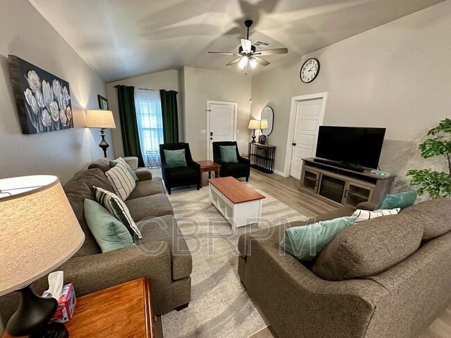 Building Photo - 2014 132nd St