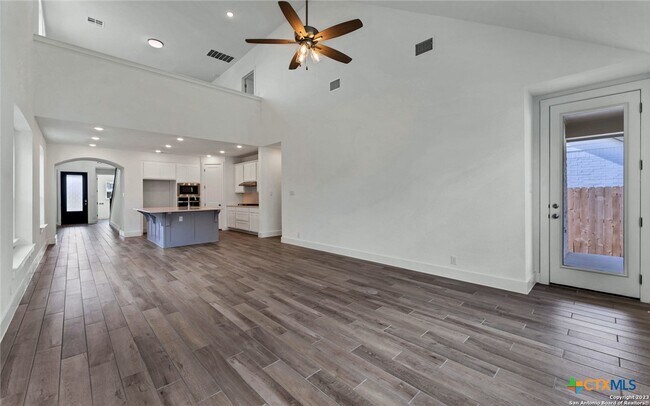 Building Photo - 1051 Lime Gruene