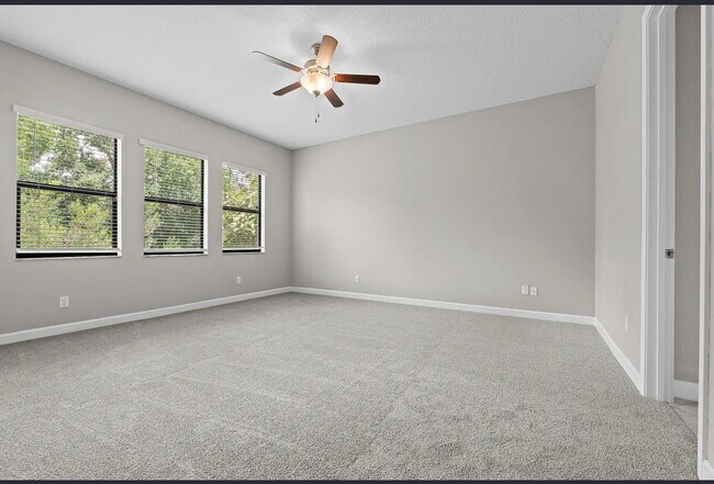 Building Photo - 2766 Hilliard Dr