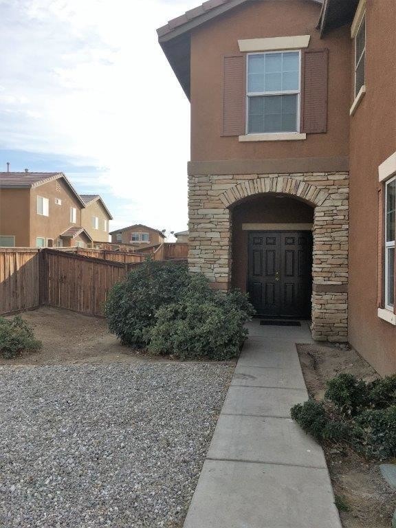Building Photo - 14495 Moon Valley St