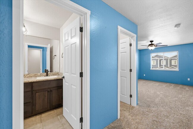 Foto del edificio - 7870 Phaedra Ln