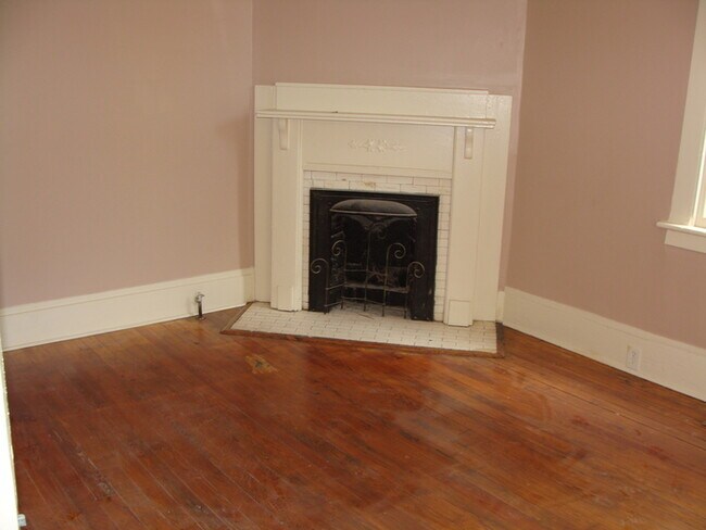 Foto del edificio - 1203 E Henry St