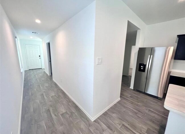 Building Photo - 14220 Fern Meadows Dr