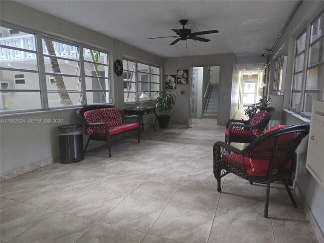 Foto del edificio - 330 SE 2nd St