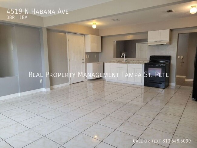 Building Photo - 4519 N Habana Ave