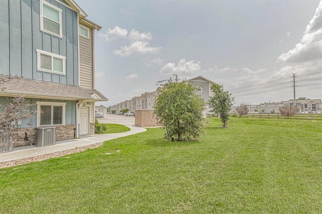 Building Photo - 21155 Gosling Rd