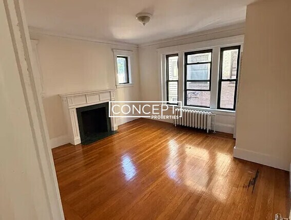 Foto del edificio - 452 Park Dr