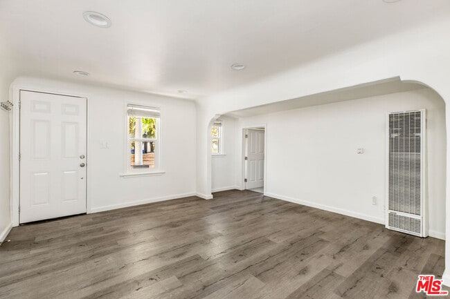 Foto del edificio - 1037 Blake Ave