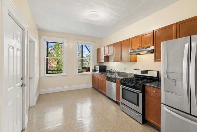 Foto del edificio - 86 Winthrop St