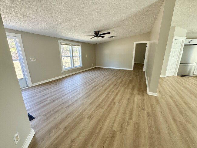 Living Room - 525 Horsefly Rd