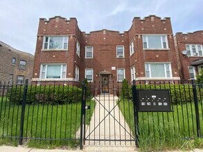 Building Photo - 5438 W Potomac Ave