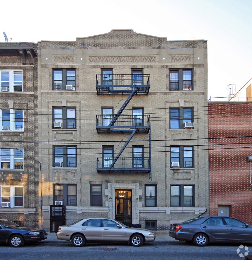 Primary Photo - 39-31 24th St
