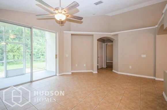 Foto del edificio - NOW AVAILABLE! - 583 Eagle Pointe South, K...