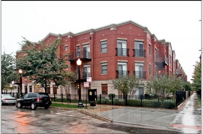 Foto del edificio - 757 W 14th St