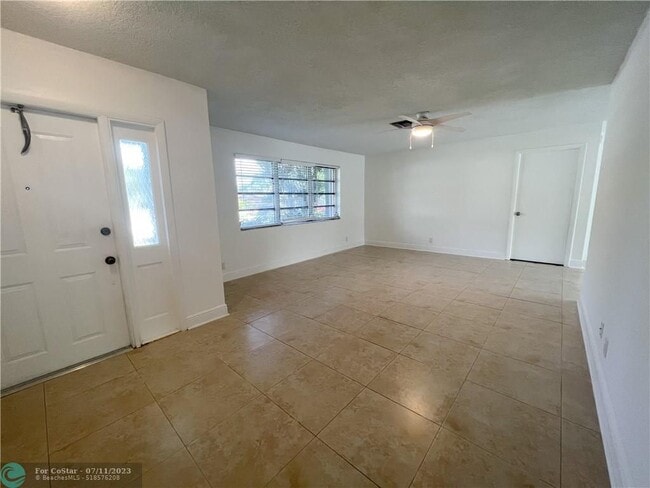 Building Photo - 2905 SW 81st Terrace