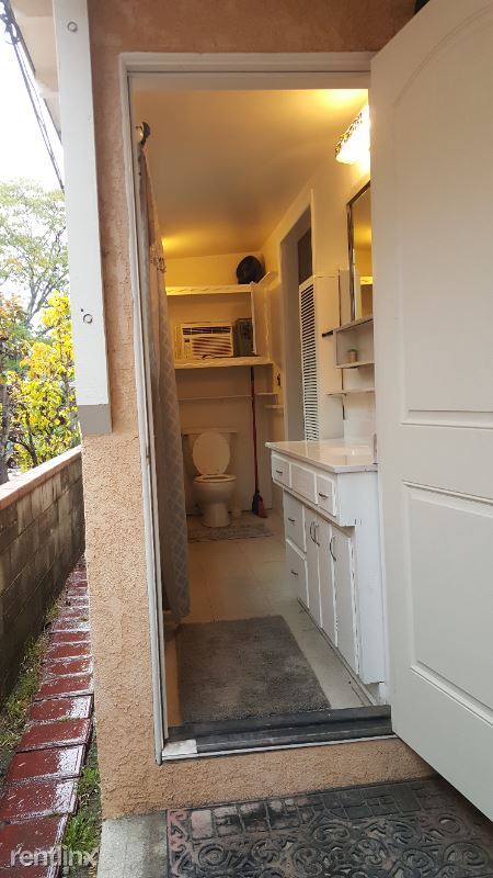 Building Photo - 1 br, 2 bath House - 633 NO ORCHARD DR