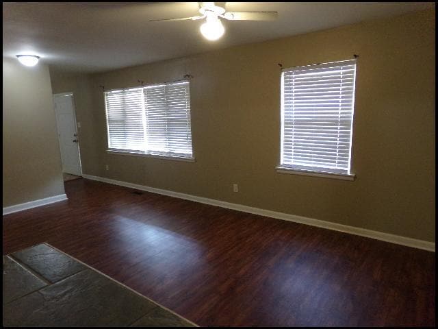 Building Photo - 13 Point O Woods Dr