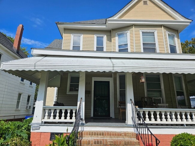 Building Photo - 228 Hardy Ave