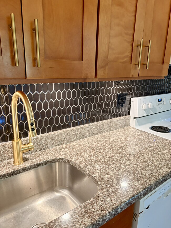 Foto del edificio - 3511 Baring St