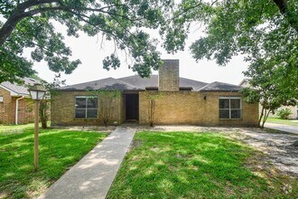 Building Photo - 7819 Candle Ln