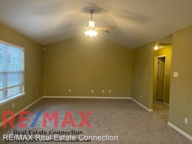 Building Photo - 3 br, 2 bath House - 107 Peach