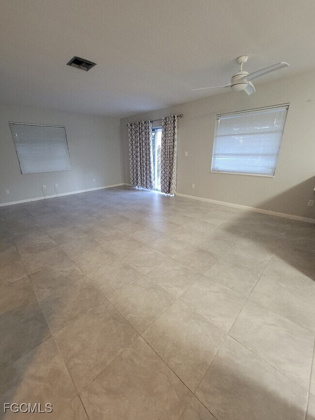 Foto del edificio - 341 Richland Rd