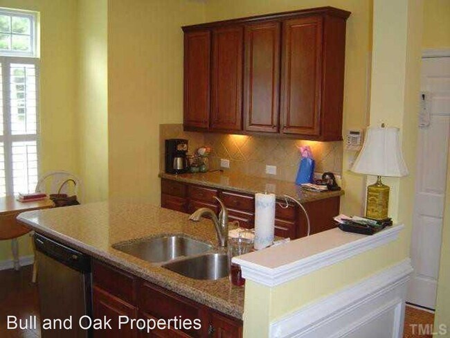 Foto del edificio - 1404 Heritage Hills Way