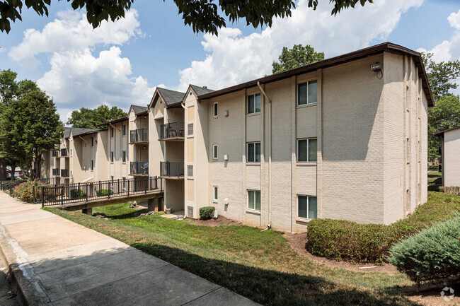 Foto del edificio - Glenarden Apartments