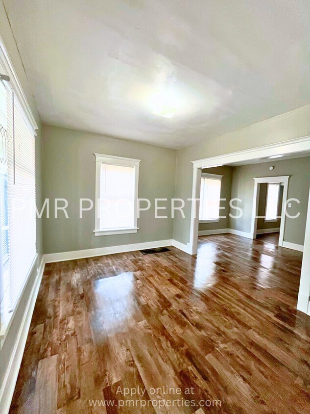 2 Bedrooms/1 Bathroom House - 2 Bedrooms/1 Bathroom House