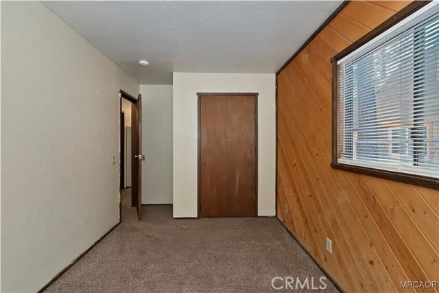 Building Photo - 949 Pine Ln