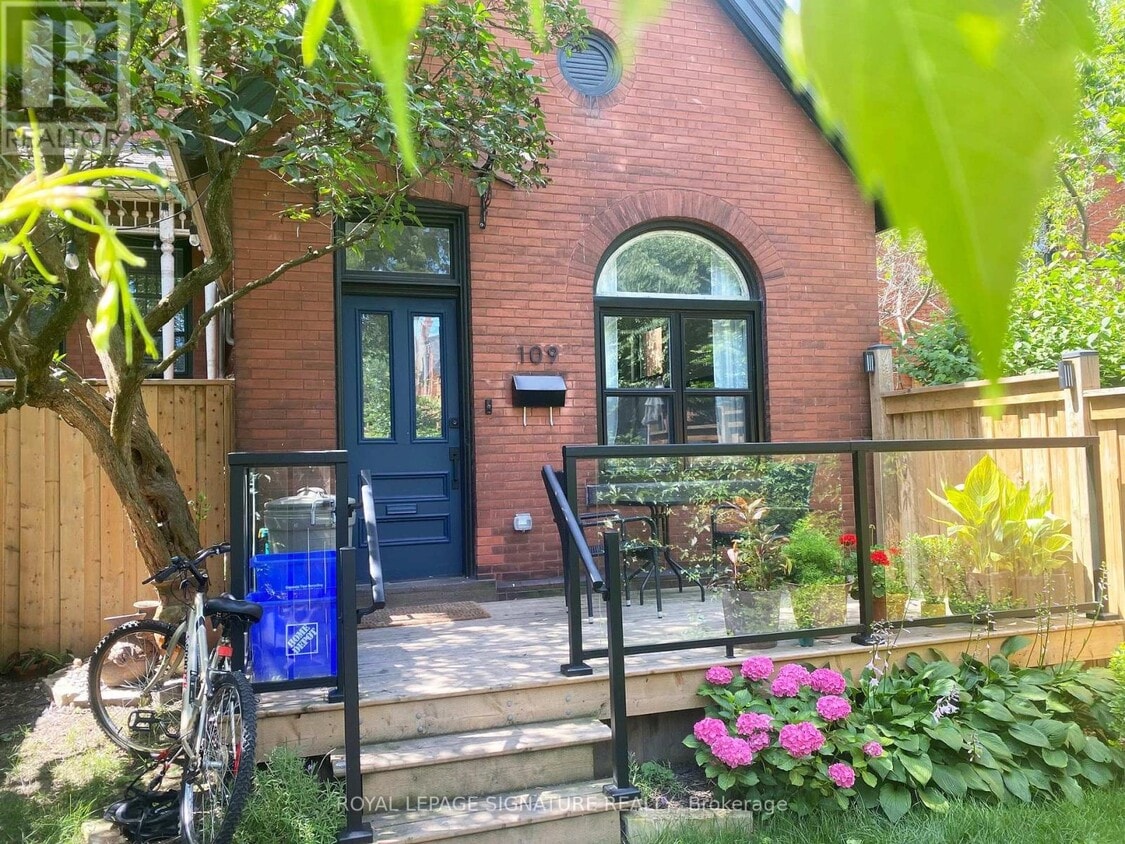 Photo principale - 109 Charlton Ave W