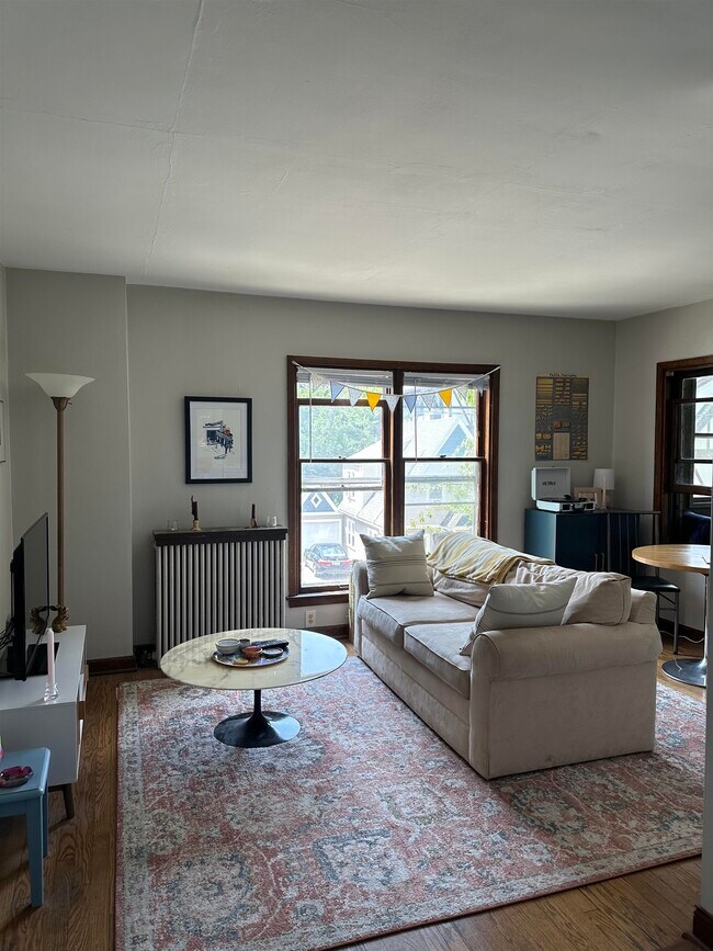Foto del edificio - 2140 Kendall Avenue