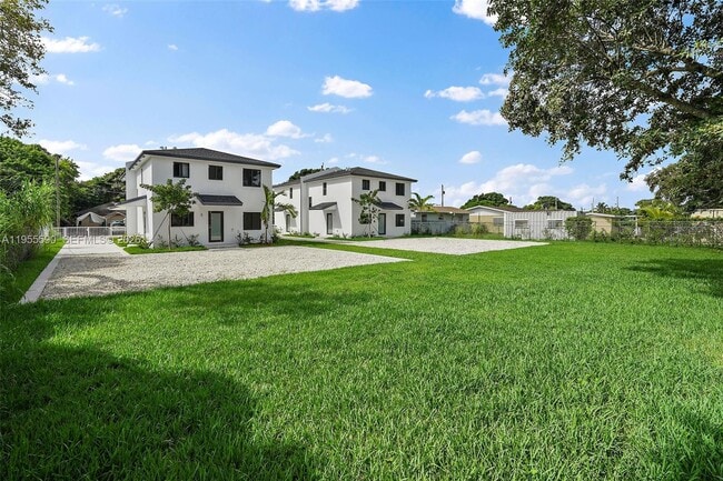 Foto del edificio - 11935 SW 217th St