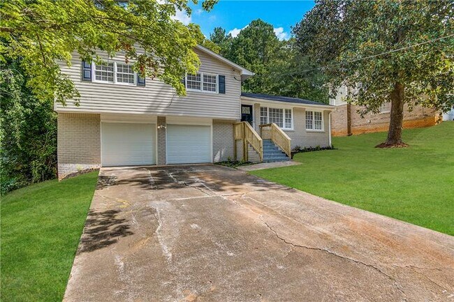 Building Photo - 820 San Miguel Dr