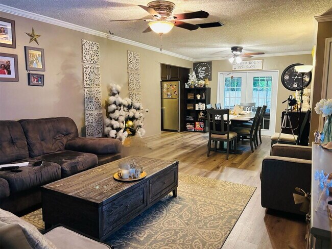 Foto del edificio - 1010 SW 83rd Ave