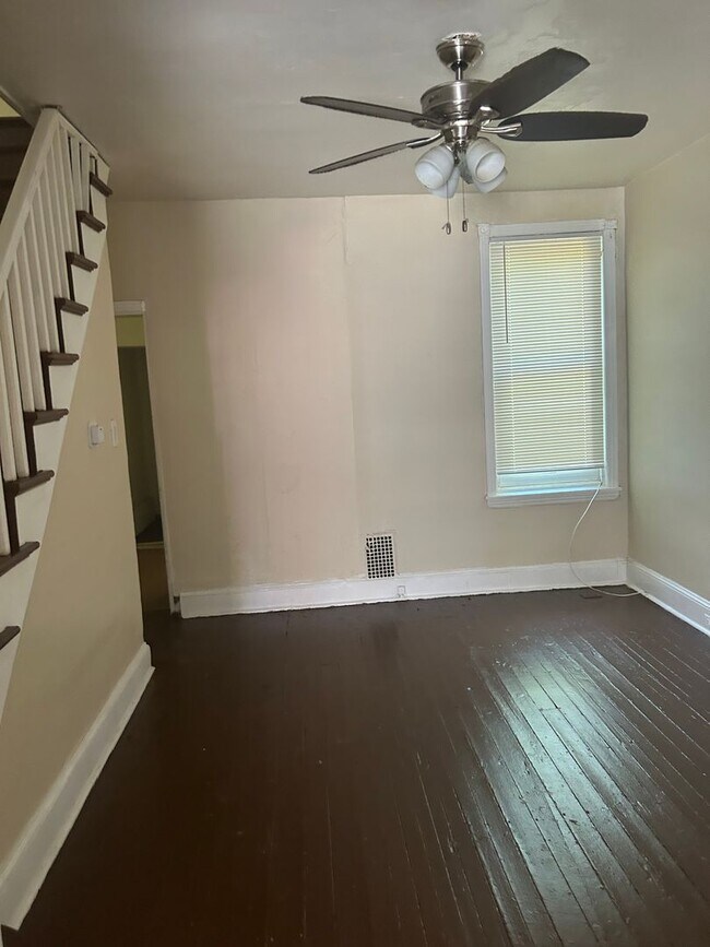 Foto del edificio - Germantown 2BR w/porch and yard