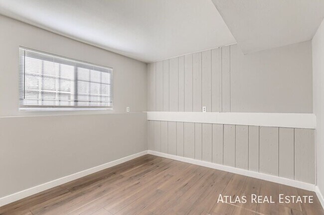 Building Photo - 3586 S Ouray St