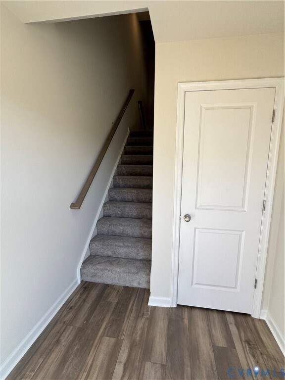 Foto del edificio - 5862 Ginger Dr