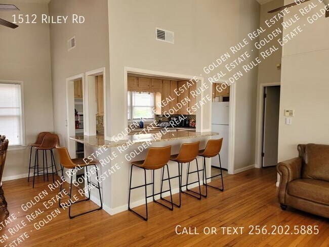 Foto del edificio - 1512 Riley Rd