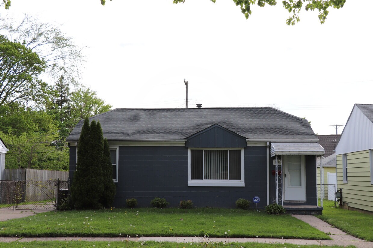 2441 Harris St, Ferndale, MI 48220 House Rental in Ferndale, MI