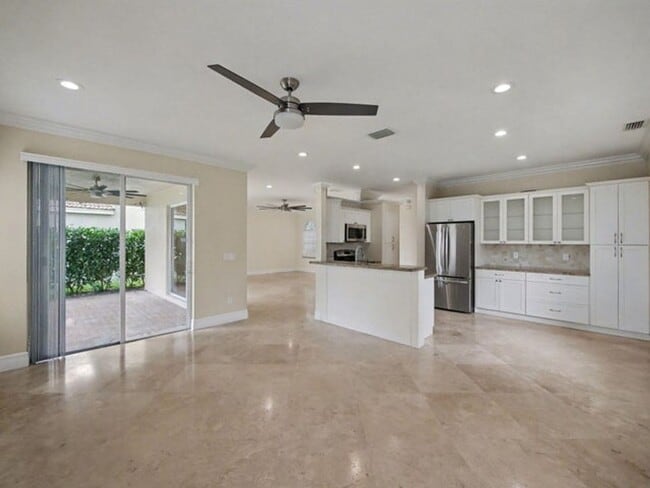 Foto del edificio - 5884 NW 49th Ln