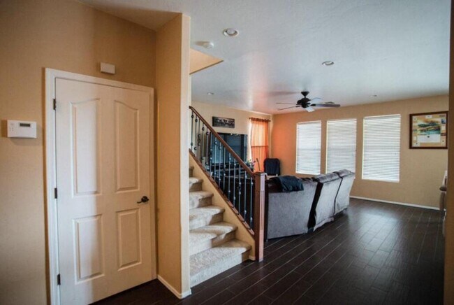 Building Photo - 2777 W Leafwing Dr