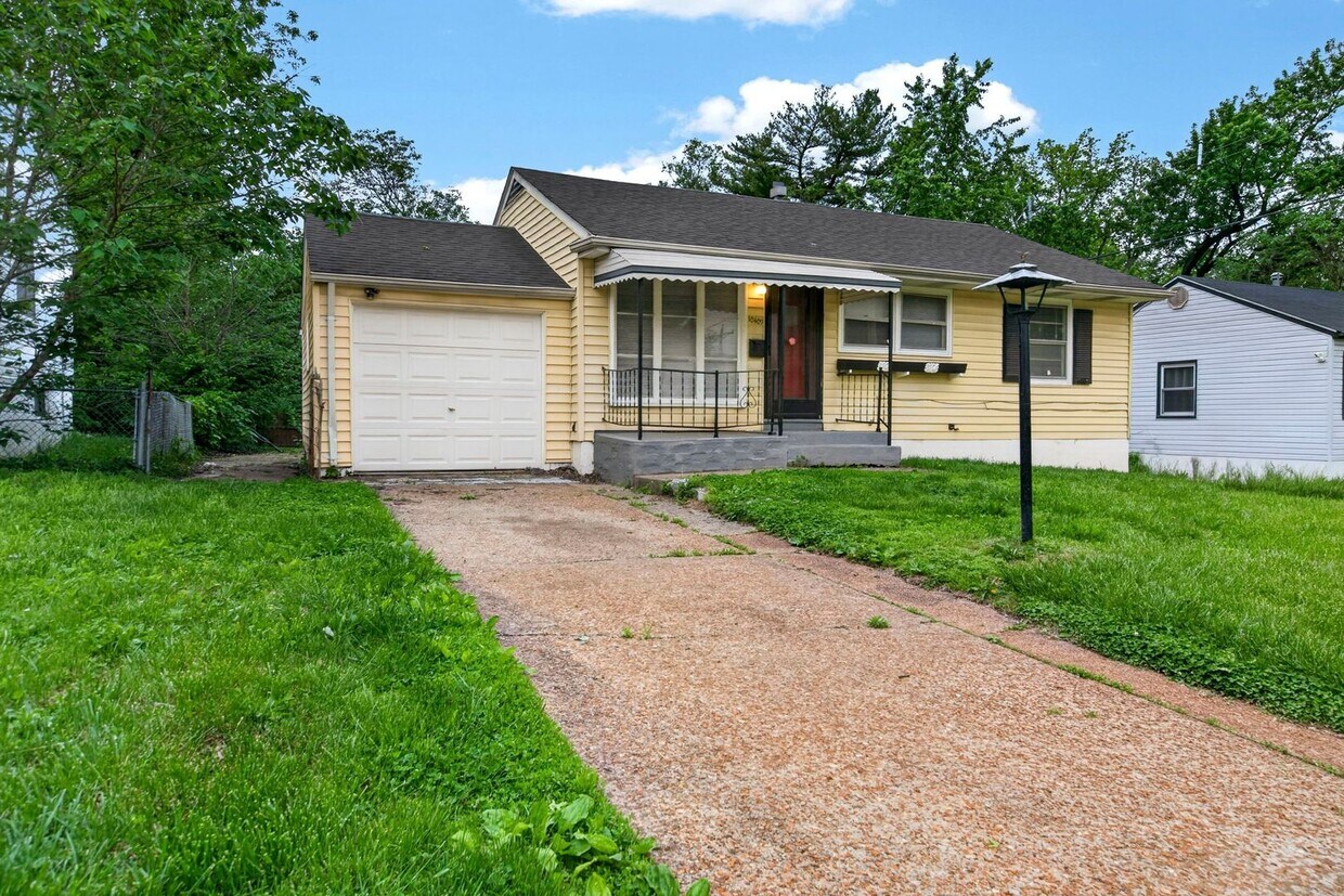Photo - 10409 Renfrew Drive