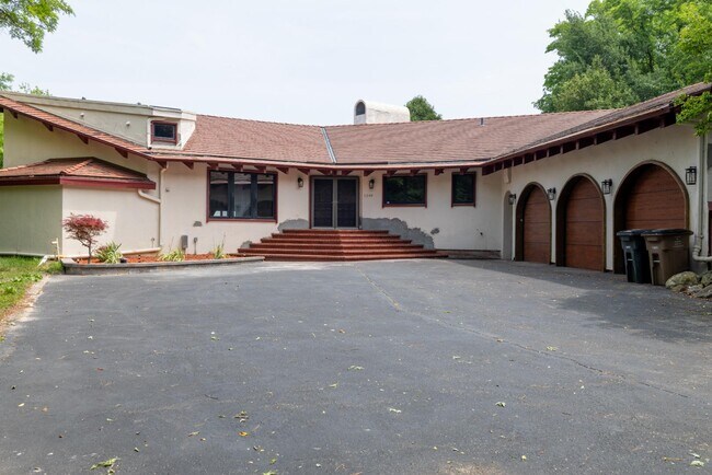 Foto del edificio - 1240 E Donges Ct