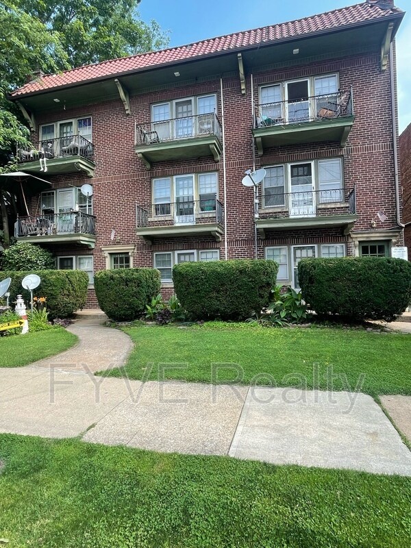 16814 Madison Ave Unit Apt 3, Lakewood, OH 44107 Condo for Rent in