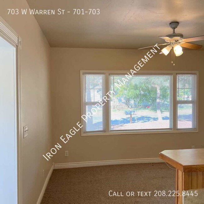 Foto del edificio - 703 W Warren St