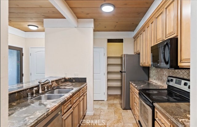 Building Photo - 39090 Presidio Way