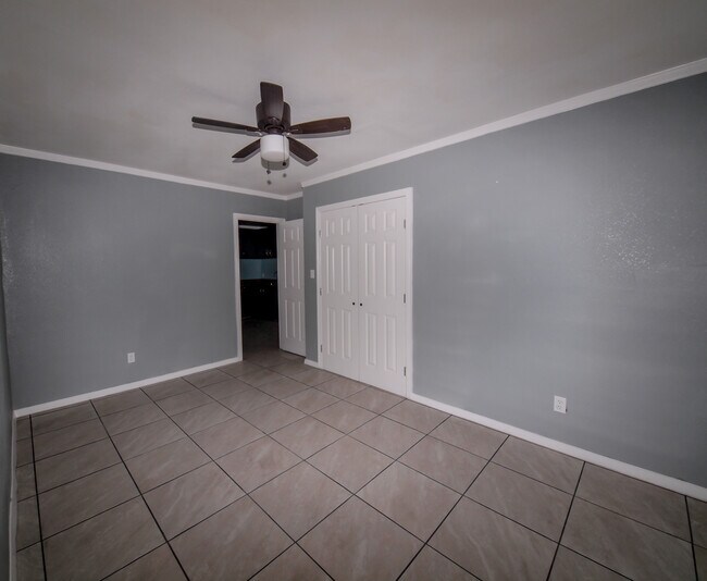 Foto del edificio - 1702 Silver Ave