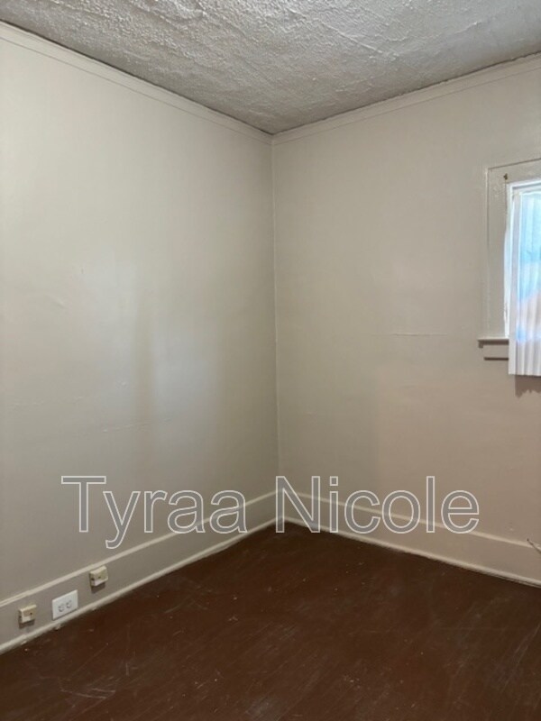 Foto del edificio - 3025 Tuxedo St